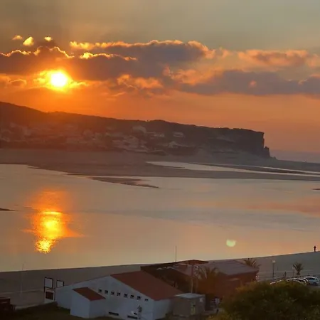 Casas Dos Infantes - * קלדס דה ריינה