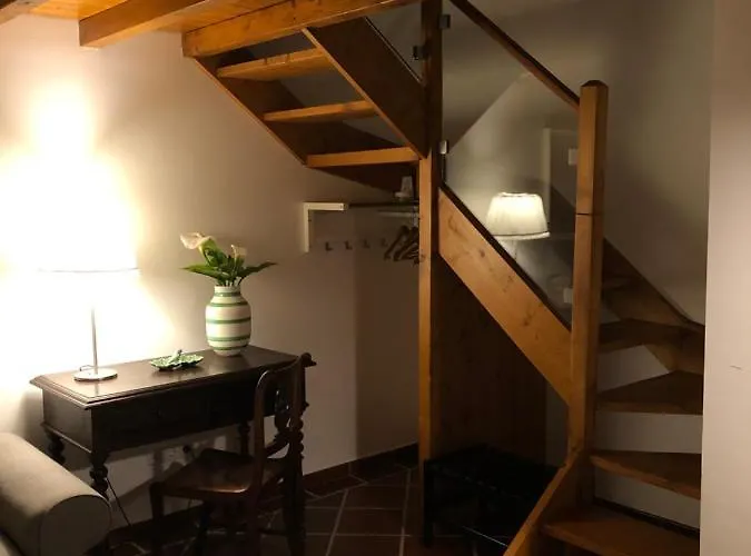 Casas Dos Infantes - *