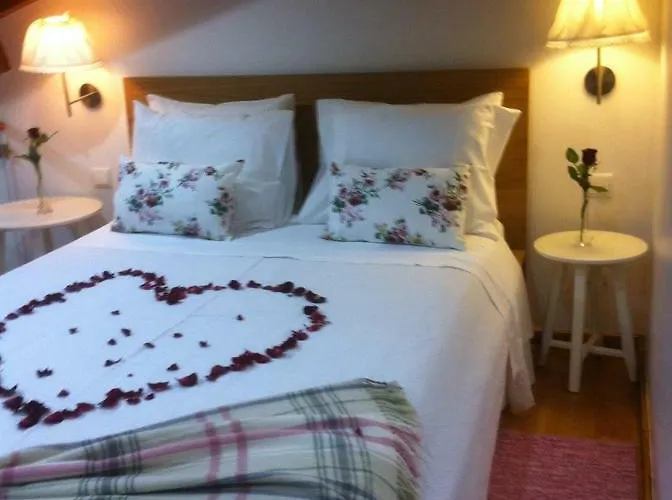 Alojamento de Turismo Rural Casas Dos Infantes - *